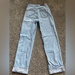 Hollister ULTRA HIGH-RISE DAD JEAN